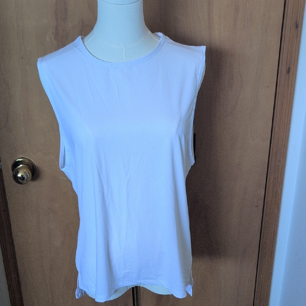 Zyia Sleeveless White Top
